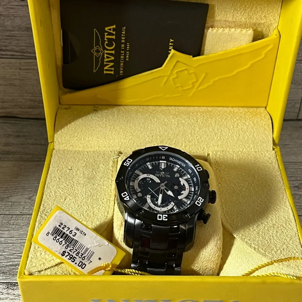 Invicta Mens Watch - Picture 3 of 7